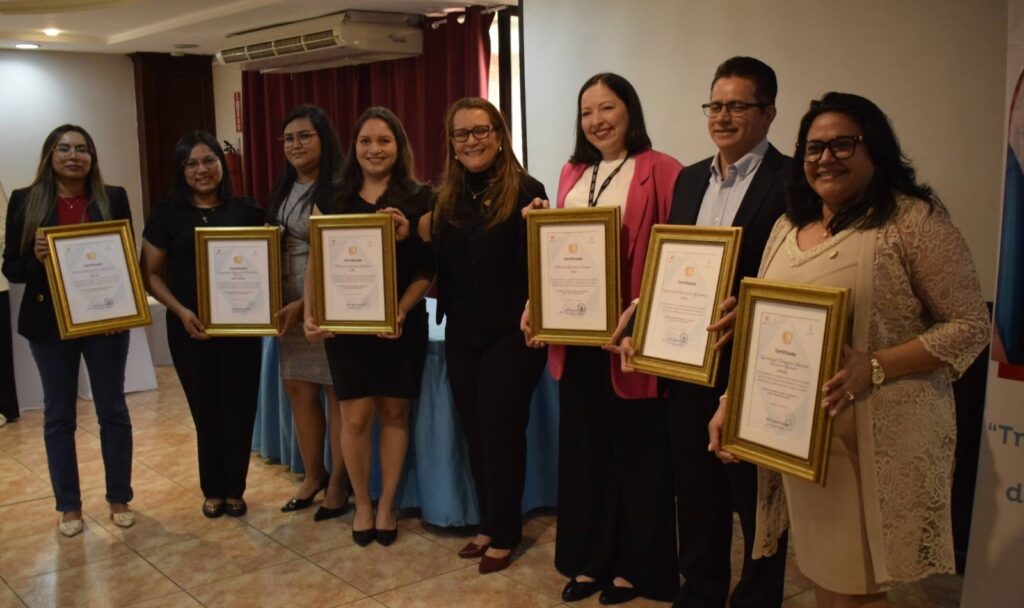 UPNFM recibe reconocimiento nacional por su inversión pública con enfoque de género